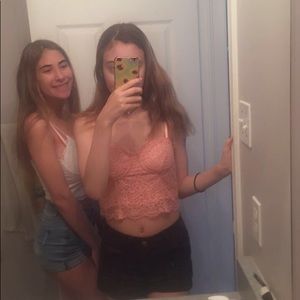 Meet your Posher, Nadia